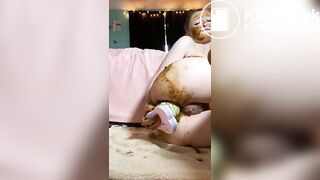 Hottie - huge dildo quiet scat play!