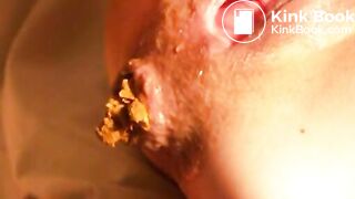 Gentle pleasure of scat couple