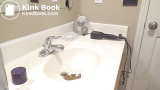 Chubby housewife shits in sink