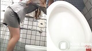 FF016 - Western Toilet 001