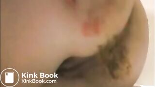 Milf is showing her pulsating asshole with shit