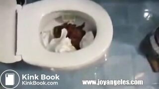 Myranda Didovic SHITTING