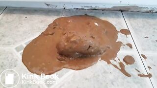 Big poo from big bottom