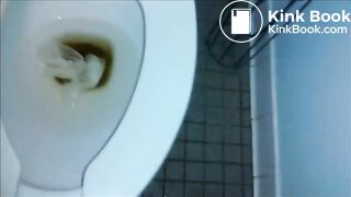 Toilet poops