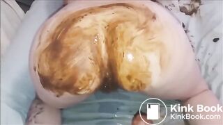 Hot scat couple having dirty fun pt3