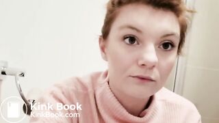Attractive redhead poops