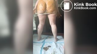 Hot shitty anal and smearing on her sexy body