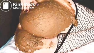 Scat woman play