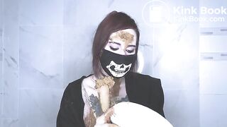 Scat woman