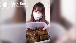 Woman shit closer view