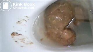 Big but mom shitting in the toilet