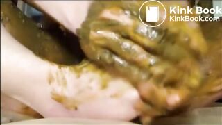 MILF shitting masturbating and smearing shit all over her body