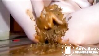 Girl masturbating and fisting her pussy with shit