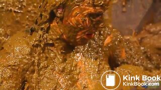 Betty covers herself completely in cowshit