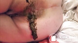 Sexy Scat Wife showing us her Shit! Compilation