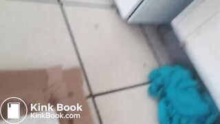 BBW shits into a pizza box