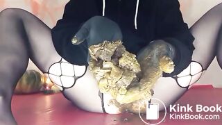 its Nearly HALLOWEEN Scope out the pumpkin!