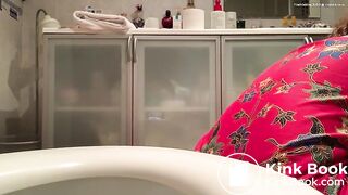girl diarrhea