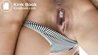 VeganLinda poops showing a very juicy pussy