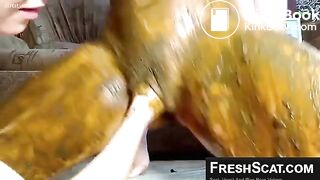 DirtyBarbaraEnjoysShittingInHerGirlfriendsHandsAndGettingFistedFullOfScatOnLiveWebcam