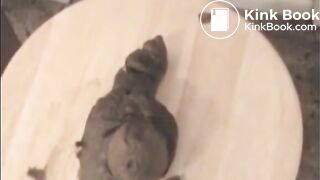 Hot ass babe shitting a big load