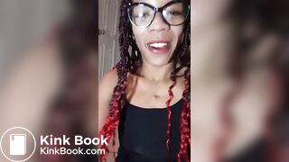 Ebony poop play