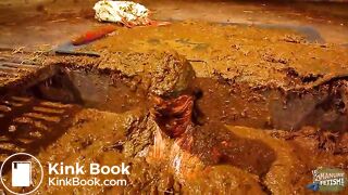 Betty has fun in the manure channel - bathing in cowshit
