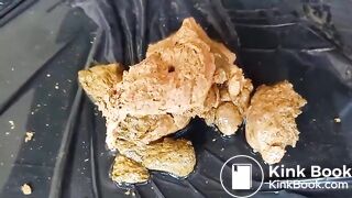 Curvy ebony lady has to push very hard