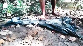 3-ebony-girls-shitting-in-forest