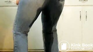 bbw loud jeans fart and poop