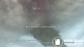 Elle shit dans son bain que je relaxe dedans