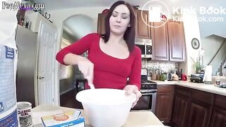 baking banana muffins