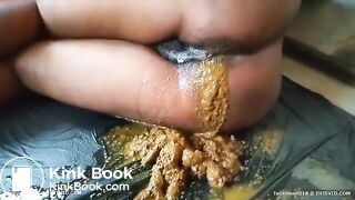 Creamy-ebony-poop-smeared