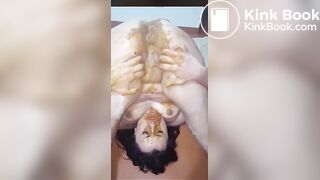 Shitting on her own face
