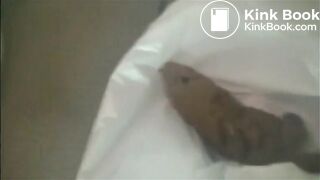 Asian babe shitting a nice turd