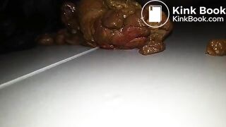 Chink Slave Jua leckt an Ihrer Scheiße