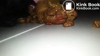 Chink Slave Jua leckt an Ihrer Scheiße