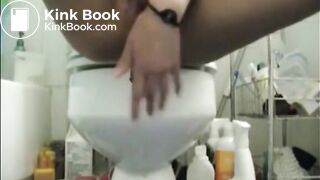 Girl shitting dildo and long poo