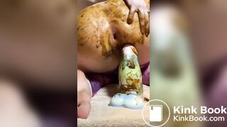 Hot-cutiepie-takes-huge-shit-smears-her-body-with-it-fucks-her-sweet-gaping-ass-and-tastes-her-shit