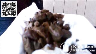 Ebony-eat-her-own-shit