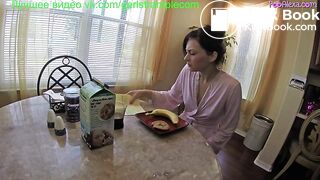 Hot MILF makes you breakfast