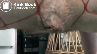 CE 063 - Scatboy Robert is smoking a big Havanna 2