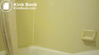 poop - COM - Go Ahead She Isn't Looking! BBW shits and pisses in tub