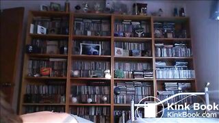 Mature lady shitting and playing with a dirty dildo