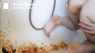 Young girl shitting a very liquid diarrhea in the bathtub