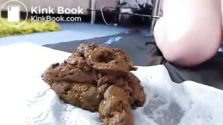 Hot redhead poops