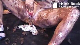 porn - COM - Go Ahead She Isn't Looking! Scat anal game