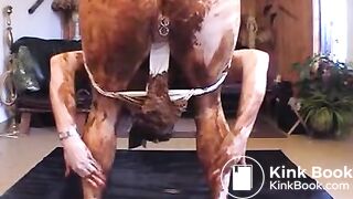 porn - COM - Go Ahead She Isn't Looking! Scat anal game