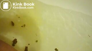 poop - COM - Go Ahead She Isn't Looking! BBW Shits and plays with pussy in bath
