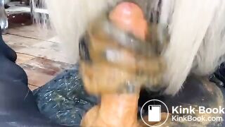 MISTRESS ILSA SHITTY TIGHTS COCK